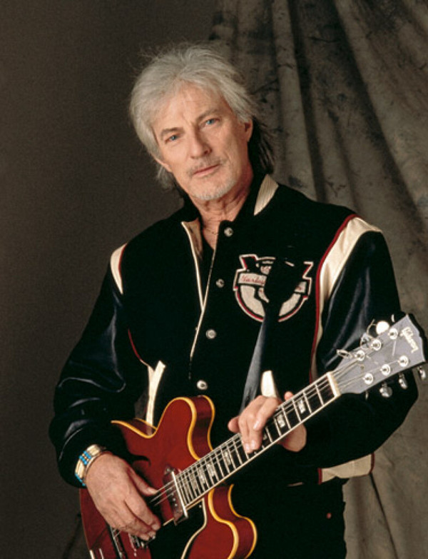 HUhues Aufray: Spécial Guitare Tablatures